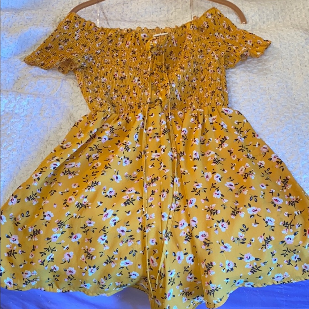 Off shoulder floral romper